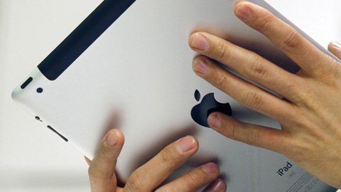 Lạm dụng trẻ để trộm iPad tại Hà Nội