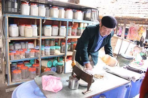 Thuốc Đông y trộn... cát, xi măng