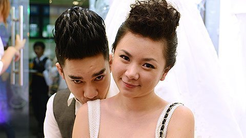 Quang Hà công khai tình tứ với bạn gái