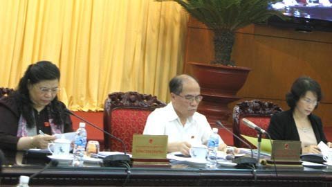 Không tăng gánh nặng thuế lên vai dân, DN