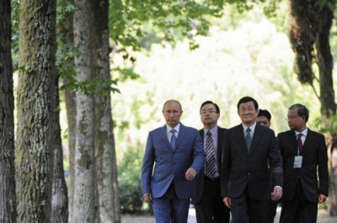 Putin yêu cầu nâng hợp tác quân sự với Việt Nam