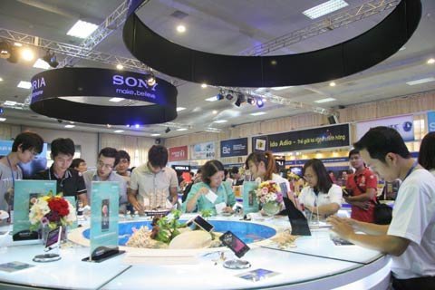 Sony trình làng 5 tân binh smartphone ở Mobile Vietnam