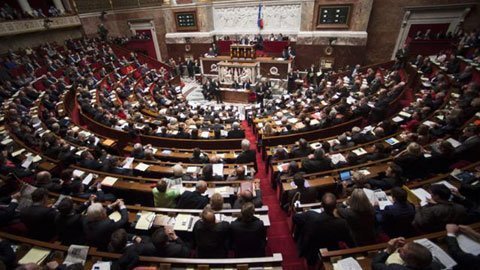 Quốc hội Pháp nhất trí đánh thuế người giàu