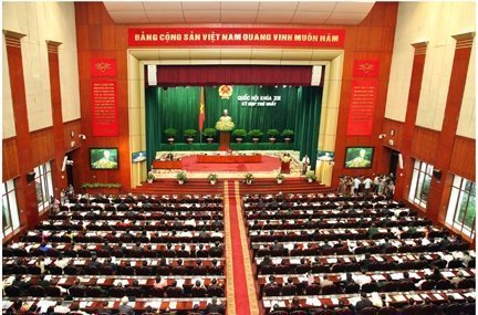Không thể tái cơ cấu nếu vẫn 'rải mành mành'