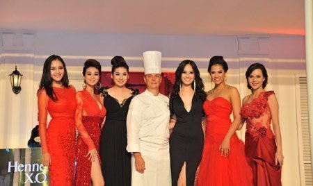 Mỹ nhân Việt đồng hành cùng “trai Tây”