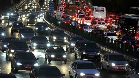 Bắc Kinh nóng chuyện cấm xe biển chẵn-lẻ