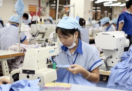 5 hiệp hội DN đề xuất chỉ tăng lương 15%