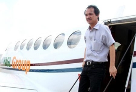 Bầu Đức xây sân bay, sắm trực thăng ngắm rừng cao su