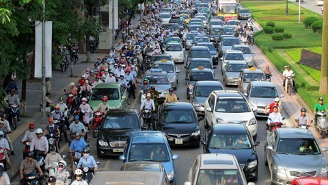 'Thuế đường': Ô tô cao nhất- hơn 12 triệu/năm