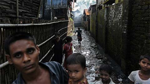 Hàng nghìn người vô gia cư vì bạo lực ở Myanmar