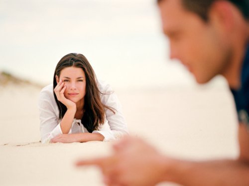 Khổ như trai tân bị ép nhận con