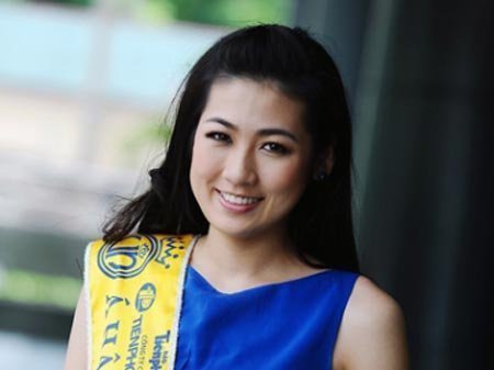 Trò chuyện với á hậu là học sinh giỏi 12 năm