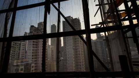 Hồng Kông ngăn dân giàu đại lục mua nhà
