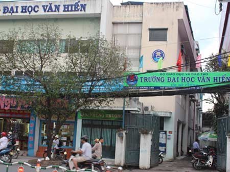 ĐH Văn Hiến không sa thải giảng viên trong 3 năm
