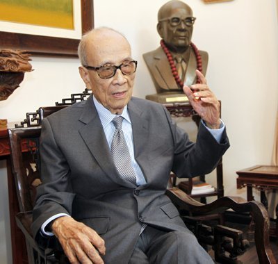 Phỏng vấn Giáo sư Vũ Khiêu nhân kỳ họp Quốc hội