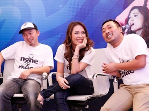Bắt đầu thu phí tải nhạc: Ai sẽ móc ví?