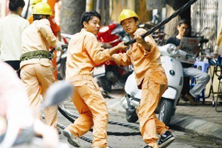 Chậm trả nợ, EVN gánh thêm 3.000 tỷ tiền lãi