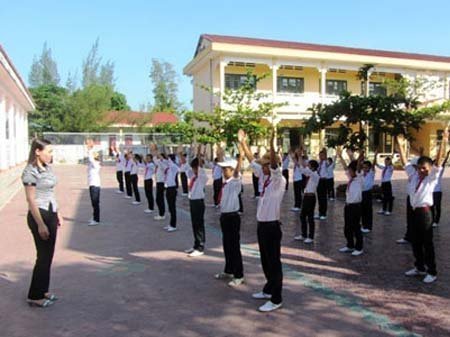 Bi hài chuyện giáo viên tiếng Anh dạy thể dục