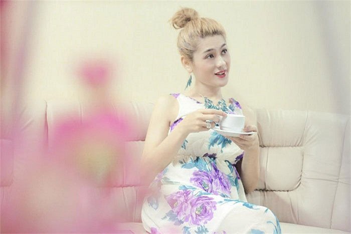 Lâm Chí Khanh tung ảnh xinh đẹp ở bệnh viện Thái Lan