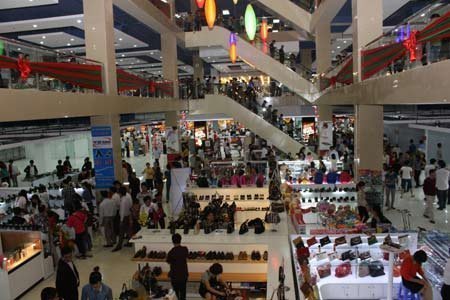 Melinh PLAZA Hà Đông: Hút khách trong thời khó