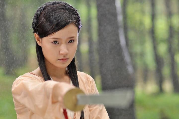 Làm phim lịch sử kiểu đại gia ném tiền