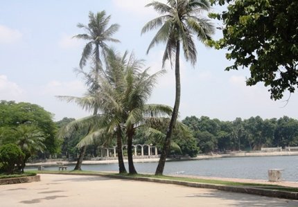 Loằng ngoằng dự án bãi đỗ xe trong công viên