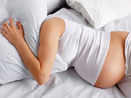Vợ mang thai…chồng vẫn chọn tình cũ giàu có