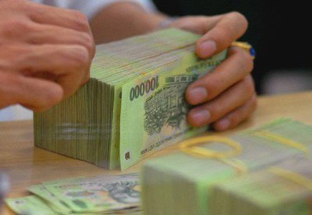 Tăng tín dụng: Hạ lãi suất hay gỡ nợ xấu?