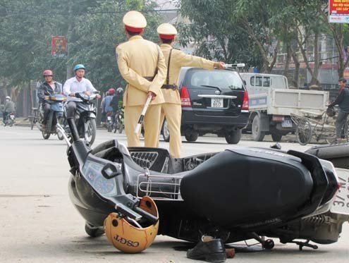 CSGT mà gây tai nạn thì......