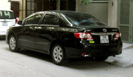 Suýt mất cả con và ô tô vì bất cẩn