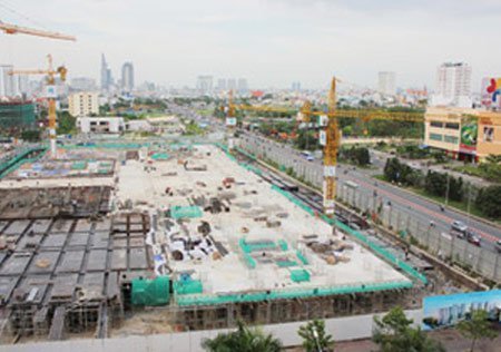 Bất động sản: Những kẻ đi vào bão