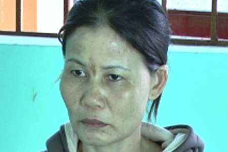 Bình Phước: Một phụ nữ bị cắt tóc, bôi vôi