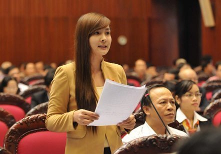 Khi bộ trưởng 'vấp' câu hỏi khó