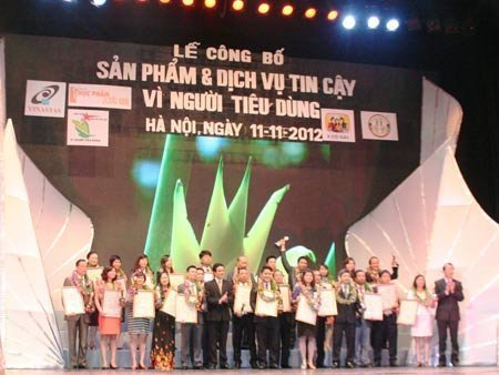 AIA Việt Nam lọt top 20 sản phẩm, dịch vụ tin cậy
