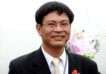 Những cuộc rút lui đình đám của CEO Việt