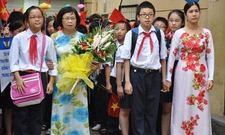 Nhà giáo phải là nhà hoạt động xã hội-chính trị