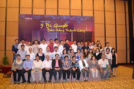 Kinh doanh nội thất: Cửa hàng nhỏ cũng cần chuyên nghiệp
