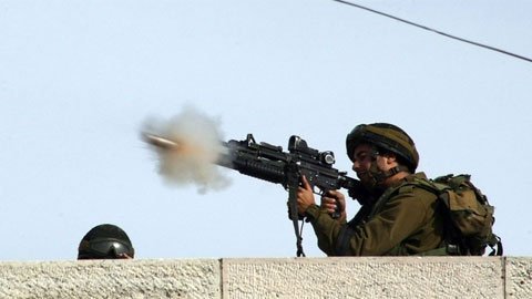 Cảnh giao chiến nóng bỏng giữa Israel và Hamas