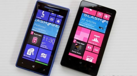Microsoft điều tra WP8 lỗi pin và tự khởi động