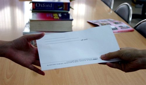 Bị công chức 'hành', DN khổ vì phí 'lót tay'