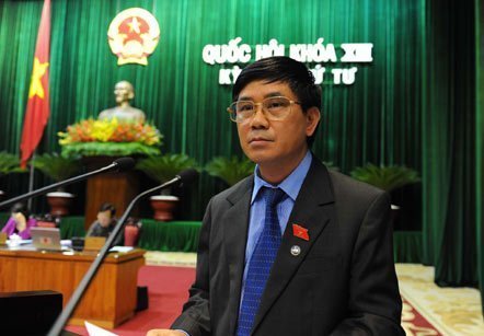 Giảng viên không được làm luật sư