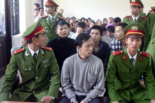 Y án tử kẻ cài thuốc nổ giết chị và cháu