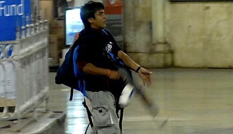 Ấn Độ treo cổ kẻ khủng bố Mumbai