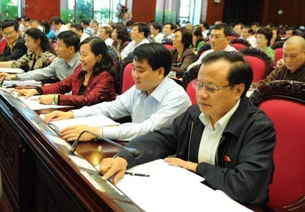 Ở một nơi 3 năm liên tục mới mong thành người HN