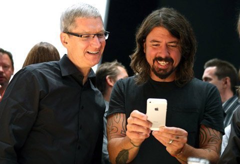 iPhone giá 200 USD sẽ ra mắt năm 2014