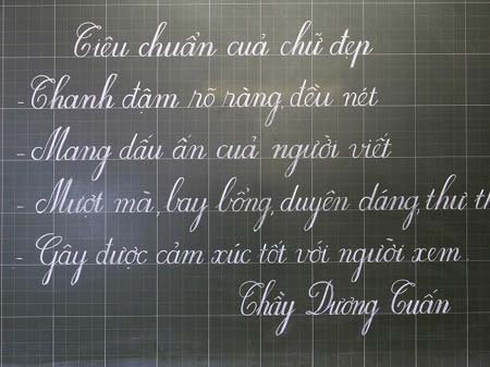 Văn hay  chẳng liên quan chữ tốt