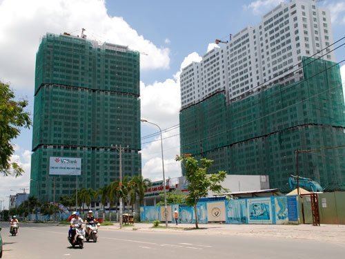 Ngân hàng xiết nợ, bán rẻ khách sạn, biệt thự