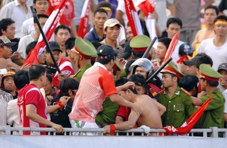 Bóng đá Việt: Nền tảng và ngộ nhận