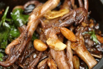 Hóc xương vịt, lại chẩn đoán bệnh tim