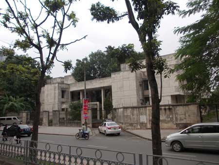 Những “ngôi nhà ma” giữa lòng Hà Nội